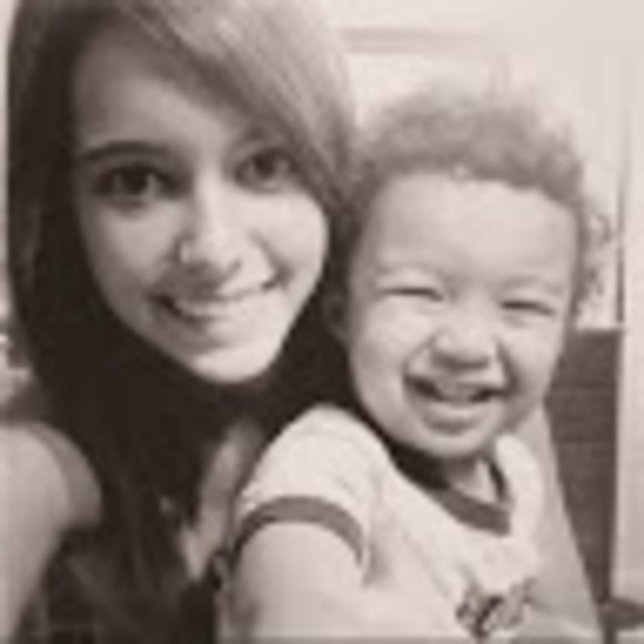 Meet your Posher, Lynette - Picture 1 of 1